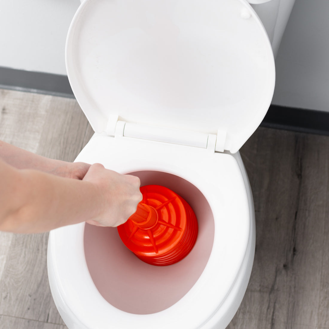 Bellows Accordion Toilet Plunger (Orange) - Utility sinks vanites Tehila
